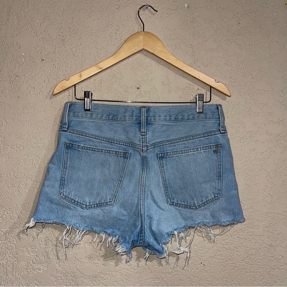 Madewell | Relaxed Denim Shorts Size: 27 - Picture 3 of 6